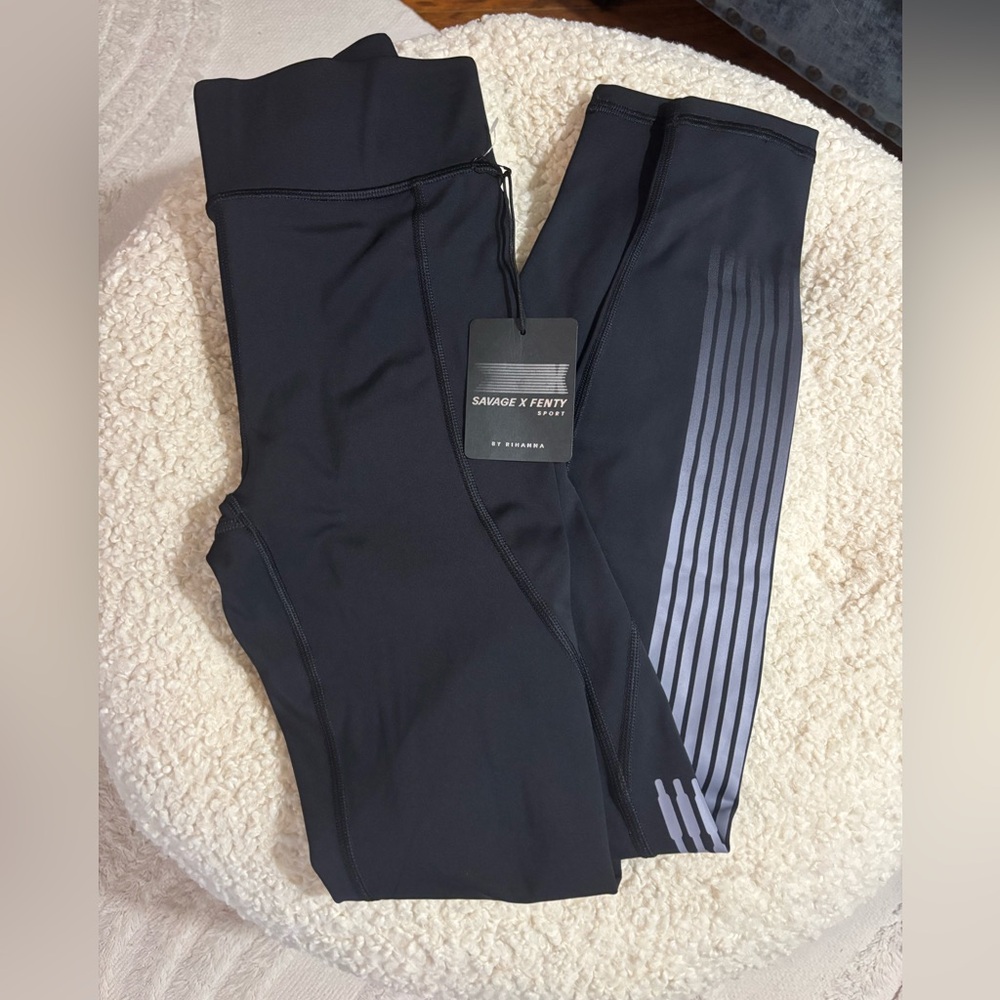 Savage X Fenty Leggings NWTS NEW women’s Small